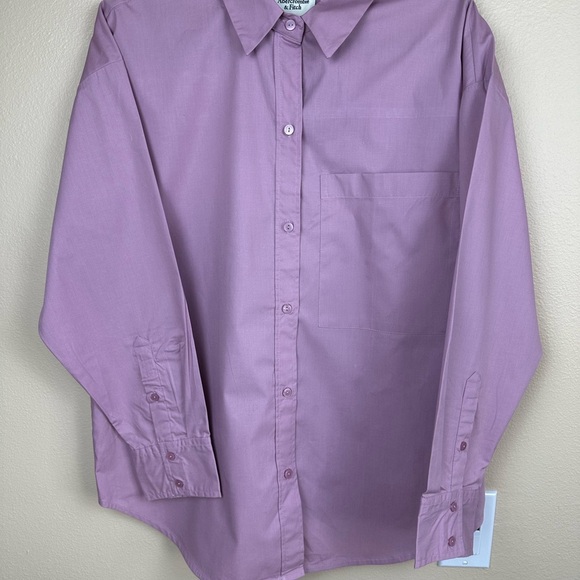Abercrombie & Fitch Purple Casual Button Down Shirt - Picture 1 of 7